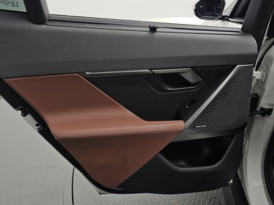 صورة مصغرة 15 لـ 2025 BMW 5 SERIES