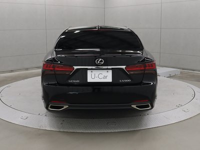 صورة 7 لـ 2021 Lexus LS
