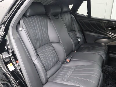 صورة مصغرة 12 لـ 2021 Lexus LS