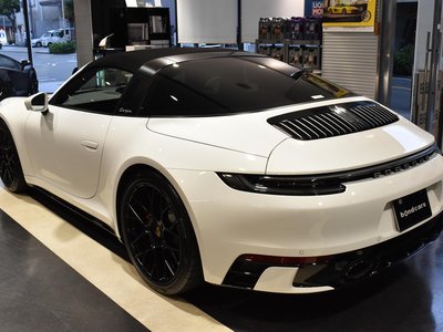 PORSCHE 911 - 9