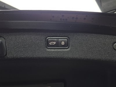 صورة مصغرة 16 لـ 2020 Genesis G90
