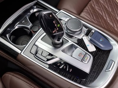 BMW 7 SERIES - 9