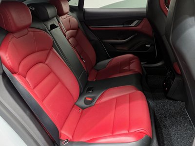 صورة مصغرة 17 لـ 2021 Porsche TAYCAN