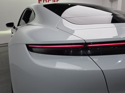 2021 Porsche TAYCAN — фото 10