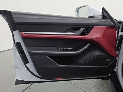 صورة مصغرة 14 لـ 2021 Porsche TAYCAN