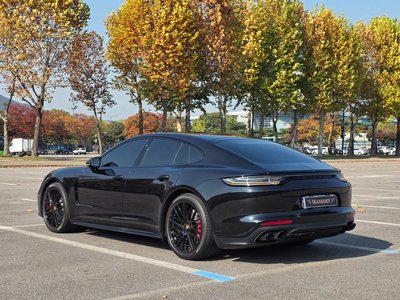 PORSCHE PANAMERA - 4