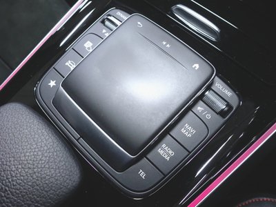 2023 Mercedes-BENZ GLB — миниатюра 19