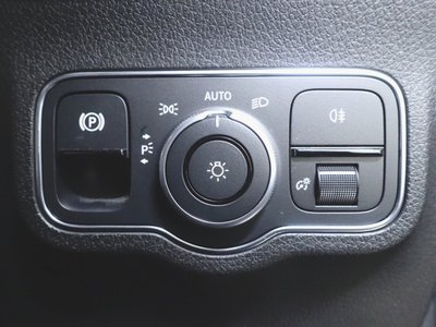 2023 Mercedes-BENZ GLB — миниатюра 20
