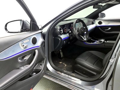 MERCEDES-BENZ E-CLASS - 10