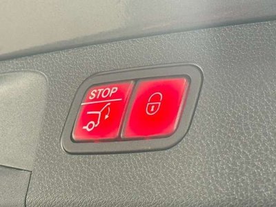 MERCEDES-BENZ E-CLASS - 9