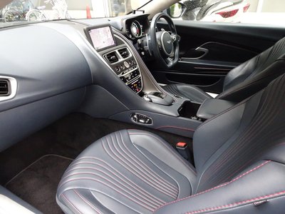 2019 Aston Martin DB11 缩略图 49