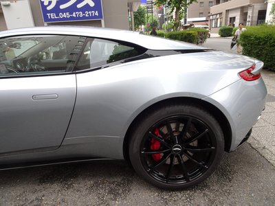 2019 Aston Martin DB11 缩略图 36