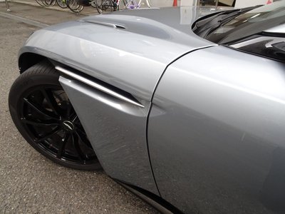 2019 Aston Martin DB11 缩略图 39
