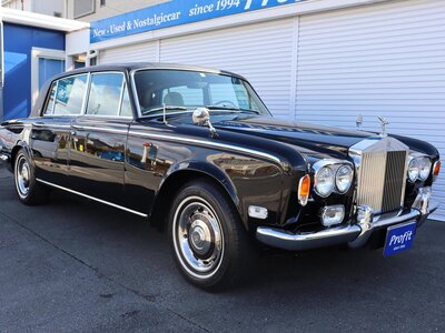 ROLLS-ROYCE SILVER WRAITH