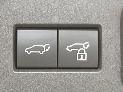 TOYOTA CROWN SPORT - 4