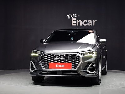2022 AUDI Q3 photo 2