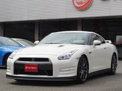 2014 Nissan GT-R 照片 1