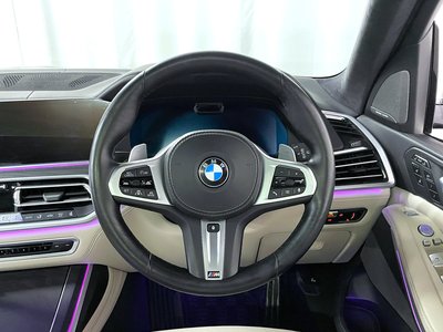 2021 BMW X7 — миниатюра 51
