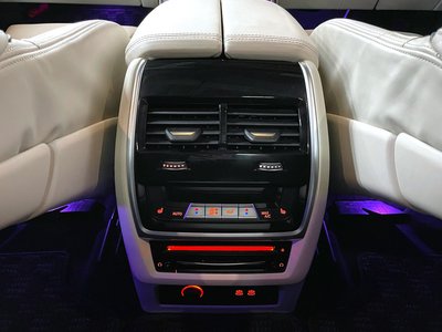 2021 BMW X7 — миниатюра 48