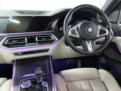 2021 BMW X7 — миниатюра 50