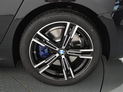 BMW 3 SERIES - 8