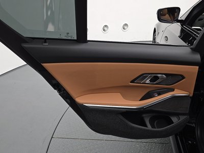 صورة مصغرة 15 لـ 2026 BMW 3 SERIES