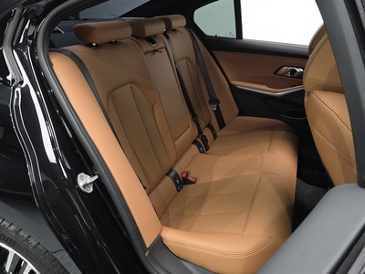 صورة مصغرة 16 لـ 2026 BMW 3 SERIES
