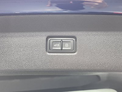2023 AUDI Q8 — миниатюра 29