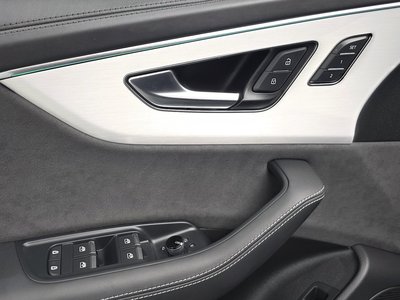 2023 AUDI Q8 — миниатюра 31