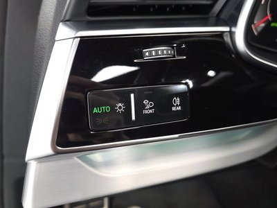 2023 AUDI Q8 — миниатюра 28