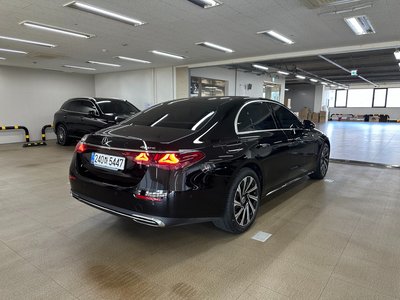 MERCEDES-BENZ E-CLASS - 7