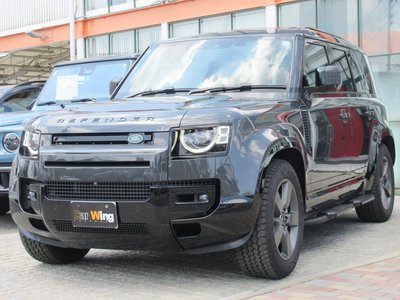LAND ROVER DEFENDER - 1