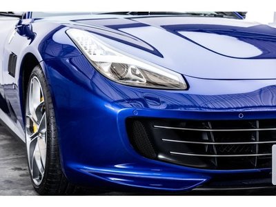 2019 Ferrari GTC4 LUSSO thumbnail 12