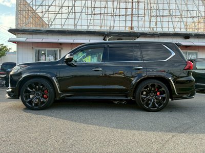 LEXUS LX - 7