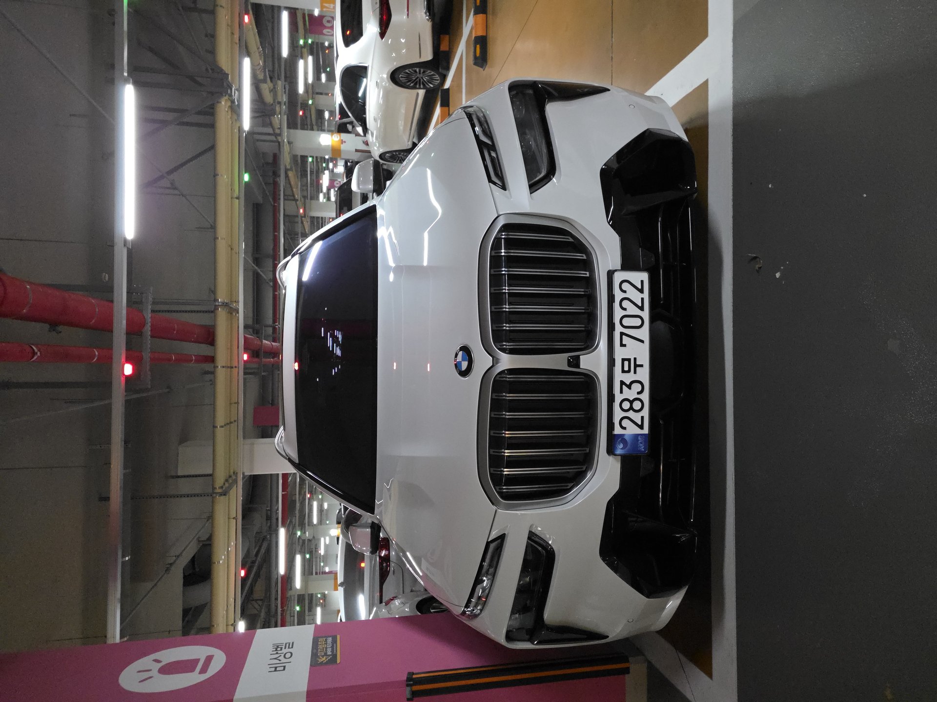 BMW X7 - View 1