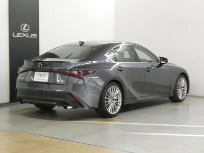 LEXUS IS - 5