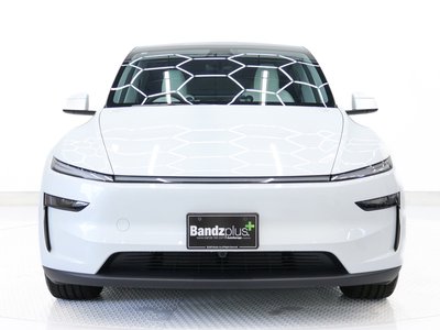 TESLA MODEL Y - 7