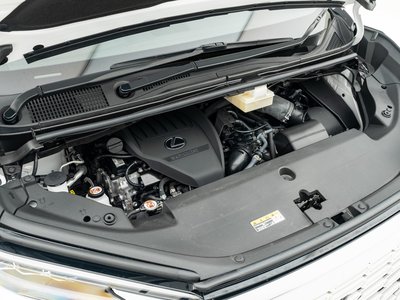 2024 Lexus LM — миниатюра 16