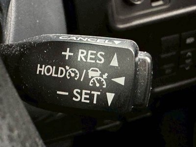 TOYOTA LAND CRUISER - 10