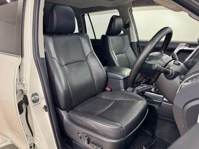 TOYOTA LAND CRUISER - 5