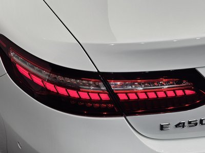 MERCEDES-BENZ E-CLASS - 10