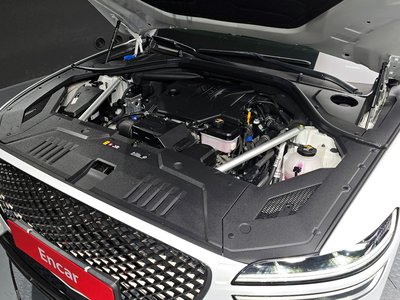 2023 Genesis GV70 photo 7