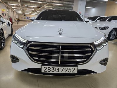 MERCEDES-BENZ E-CLASS - 9