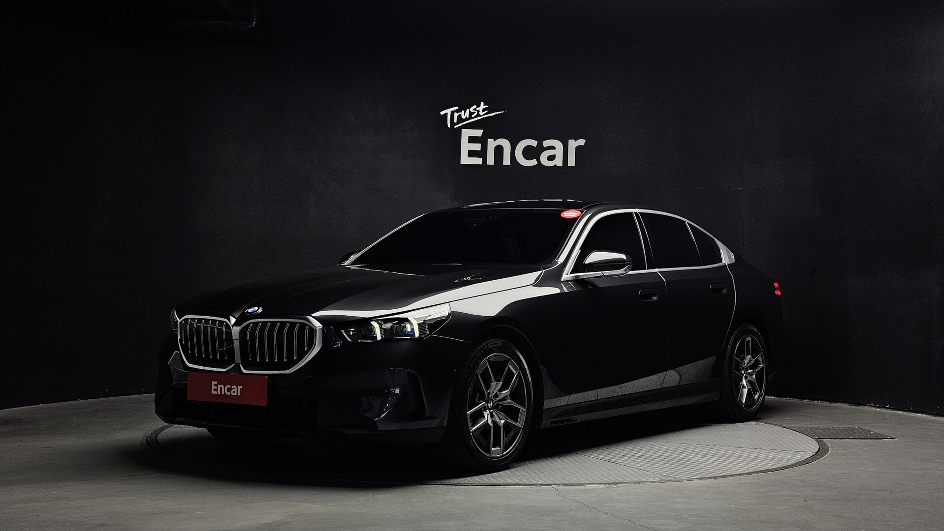 BMW 5 SERIES - View 1