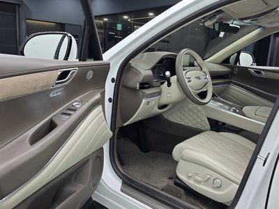 GENESIS GV80 - 10