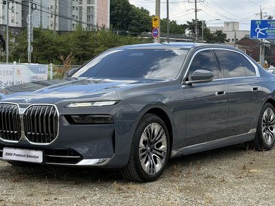 BMW 7 SERIES - 1
