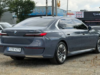 BMW 7 SERIES - 4