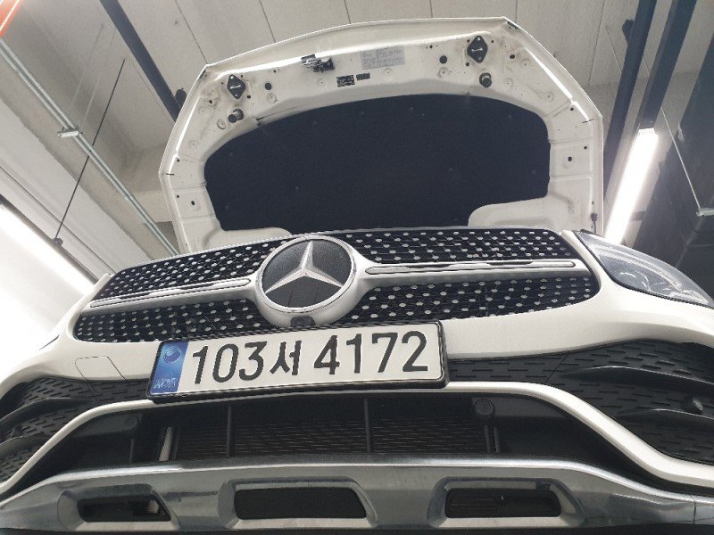 MERCEDES-BENZ GLC - View 1