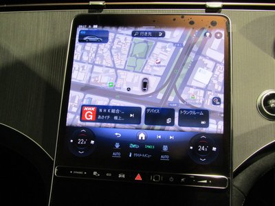 MERCEDES-BENZ EQS - 10