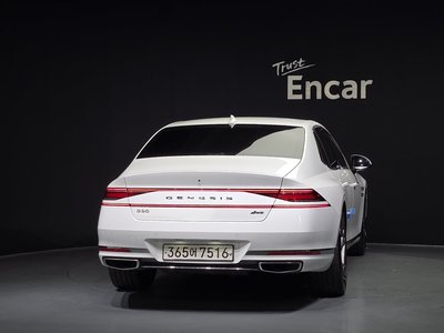 صورة 4 لـ 2022 Genesis G90 (RS4)